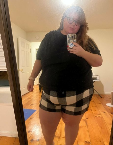 bbwqueeeen porn star image