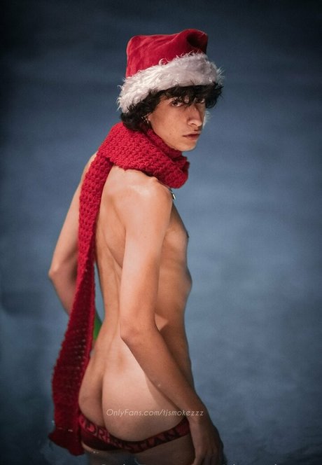 tjsmokezzz star sexy picture