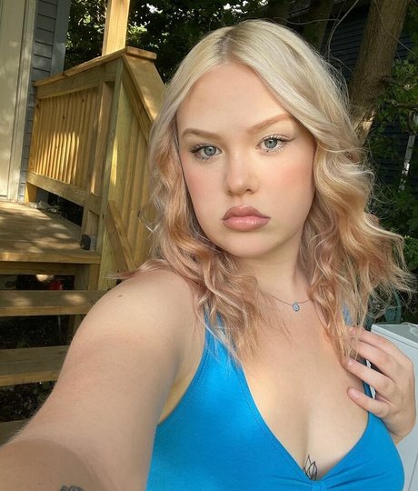 Anna Wright pornstar top photo