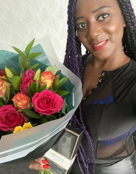 mslorraineldn pornstar sexy pics