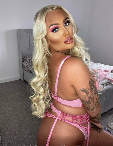 inkedblondieeee pornstar free images