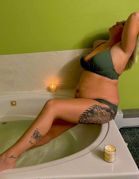 bad blondie33 pornstar sex photos