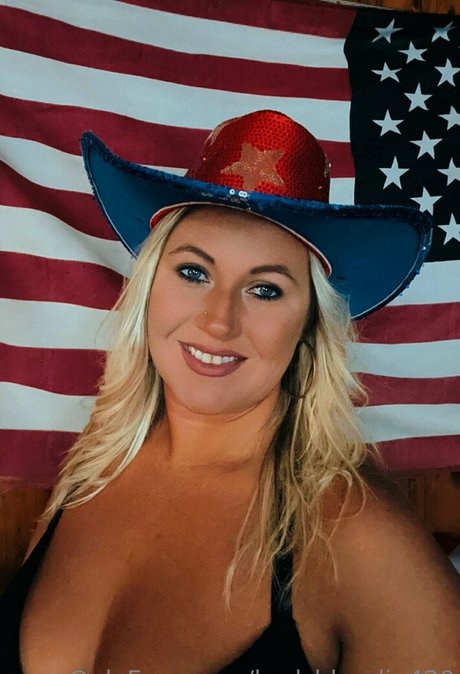 bad blondie33 star porn gallery