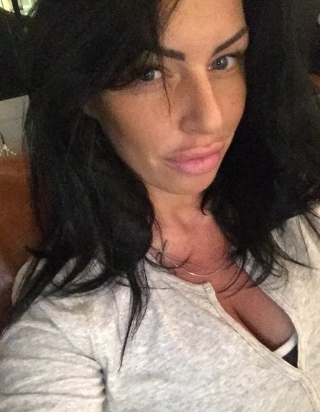 kerrylouise xxx star exclusive photos