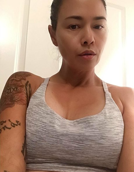 thedanavespoli model sexy pics