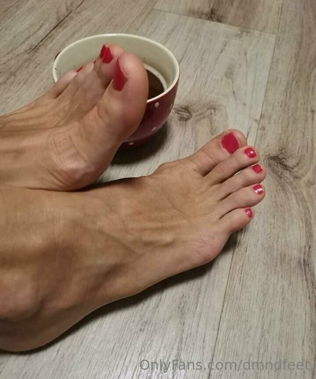 dmndfeet pornographic actress photo