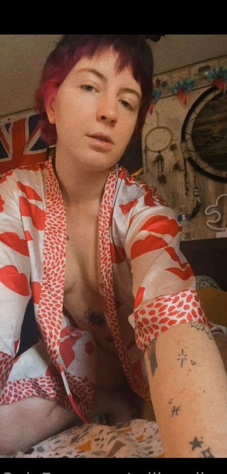 milkandhoney1201 model pretty photo