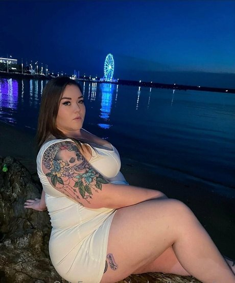 realmollysplacefree model sexy images