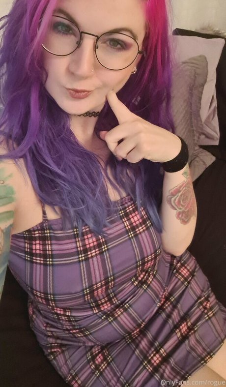 rogue pornstar naked photo