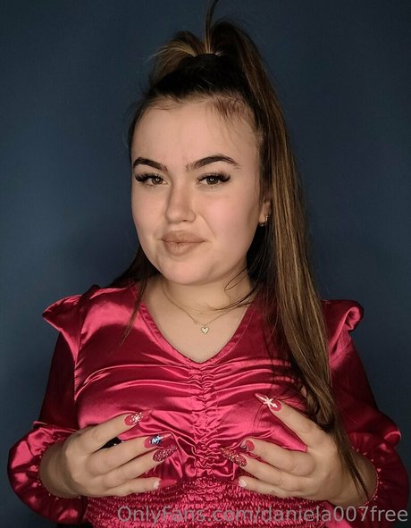 daniela007free hot star photo