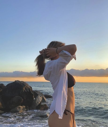 Romane Salvetti star adult pics