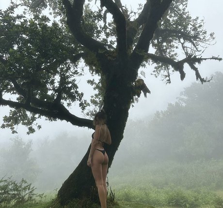 abrunamagalhaes sexy star photos