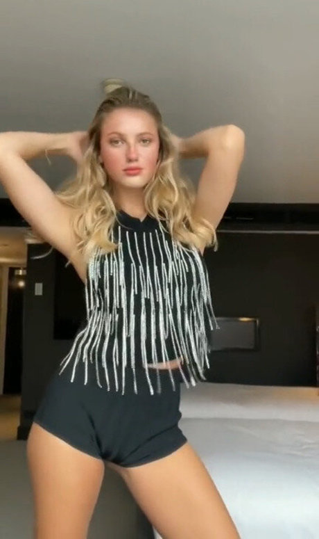 Jemima Robinson pornstar sex photos