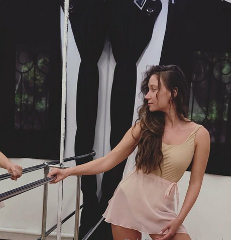 lilly lil pornstar nude images