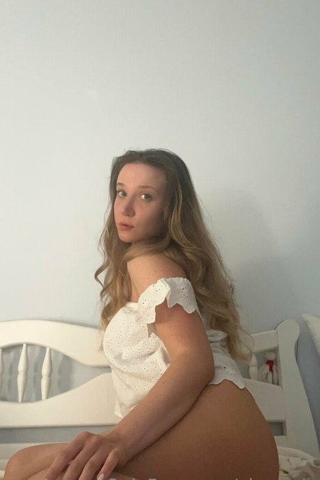 lilly lil sexy model picture