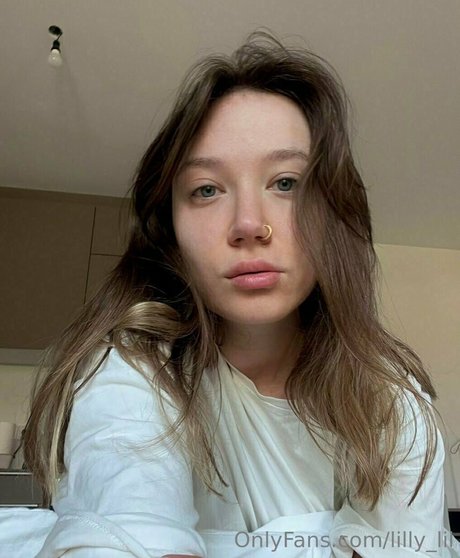 lilly lil adult model images