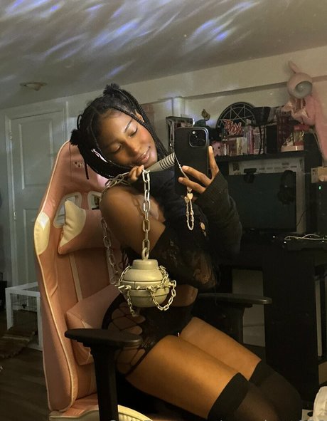 meruhart666 sexy pornstar pic