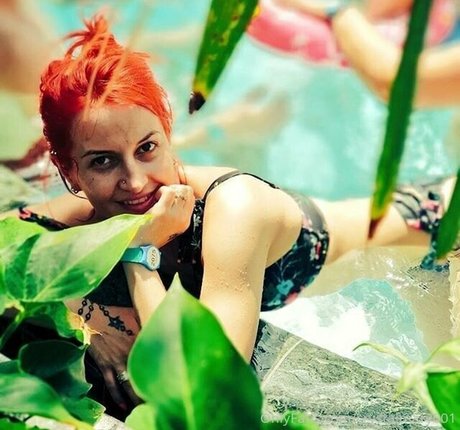 crystalmary001 hd model pic