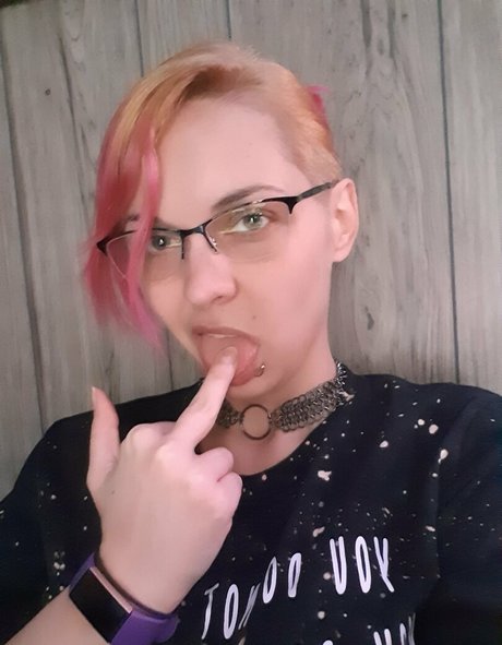 wyldestardust model erotic galleries