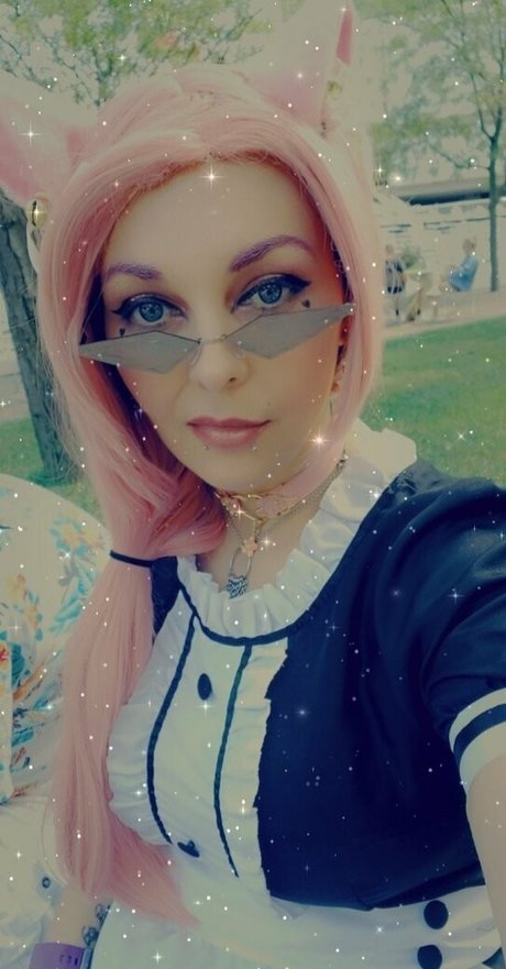 wyldestardust high quality model img