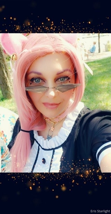 wyldestardust sexy pornstar img