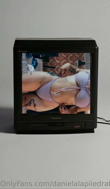 danielalapiiedrafree star perfect gallery