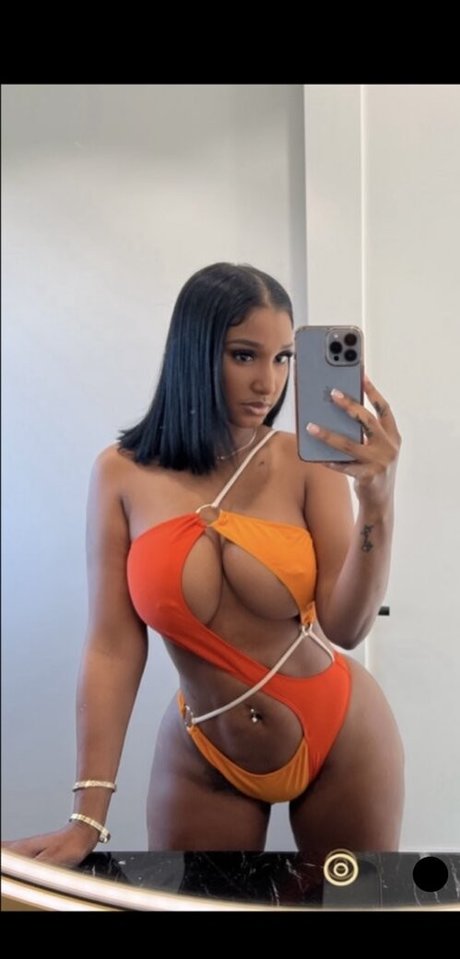 Bernice Burgos hot star picture