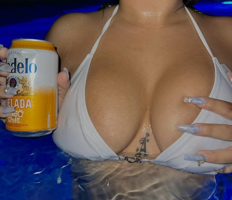 axhcaxh hot actress img