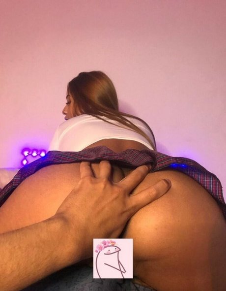 fckvirgenn model hot photo