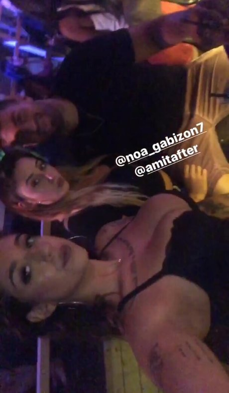 May Bakshi sexy actress picture