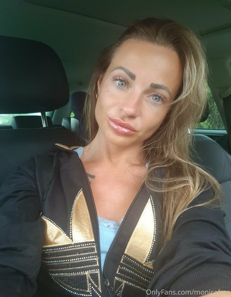 yourmonicaa pornstar adult photo