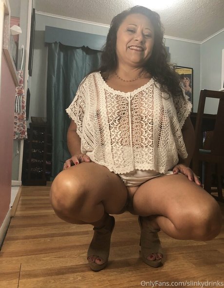 slinkydrinks erotic model photos