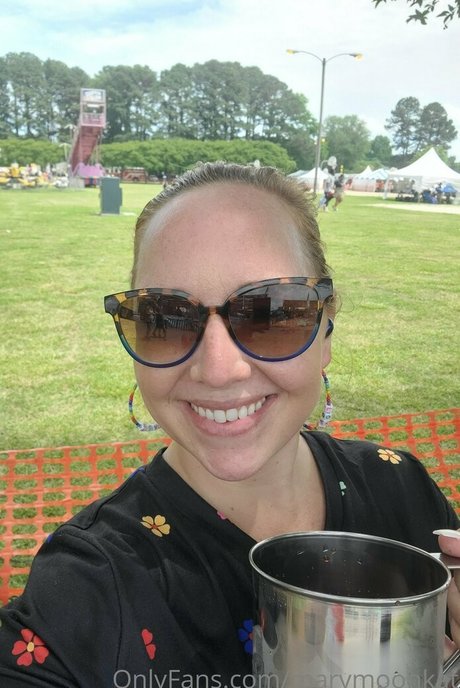 marymeadows best model picture