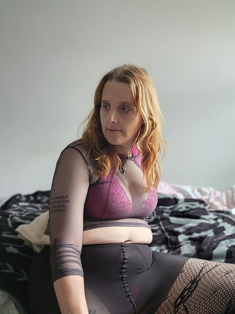 Amber Marie Cowles pretty actress photos