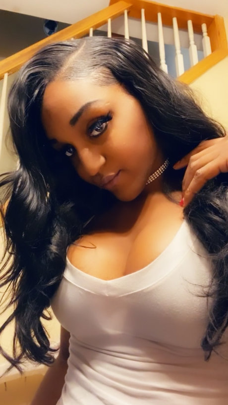 Princess Wild Kat xxx model photo