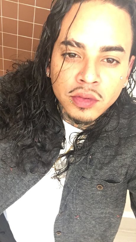 Joey SDS nude actress archive