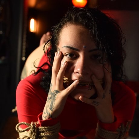 _Cyn_ model erotic image