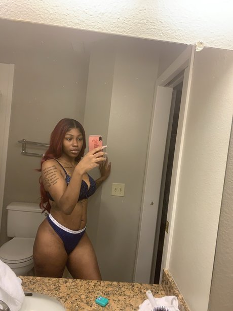 LilBootyCyy actress image