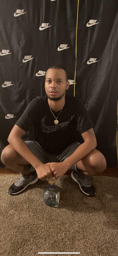 Savaj model erotic photo