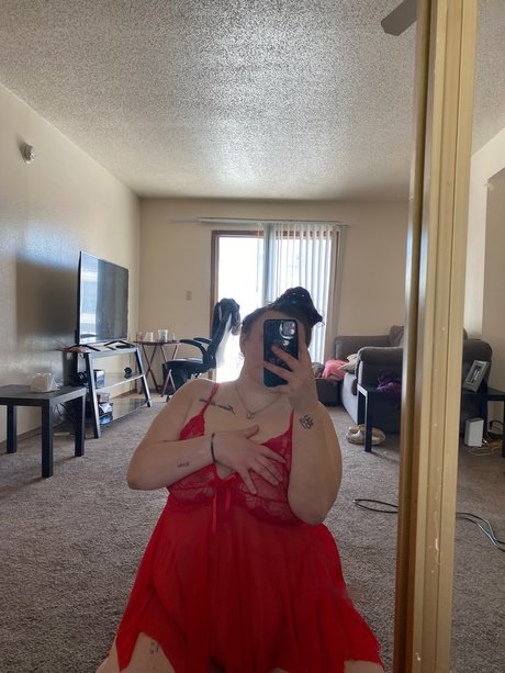 Cumslut_ nudes model pictures