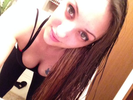 Kate Kisses erotic star photos