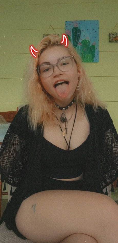 Tori Rose model top img