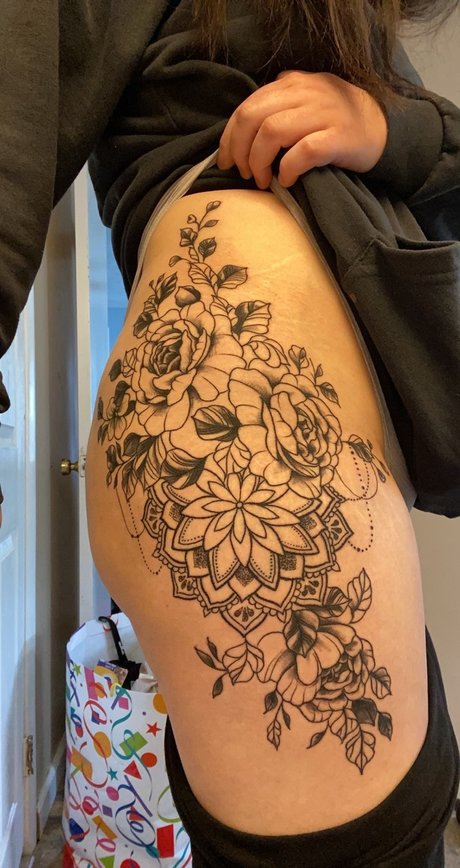 Scorpio Baby xxx model photo