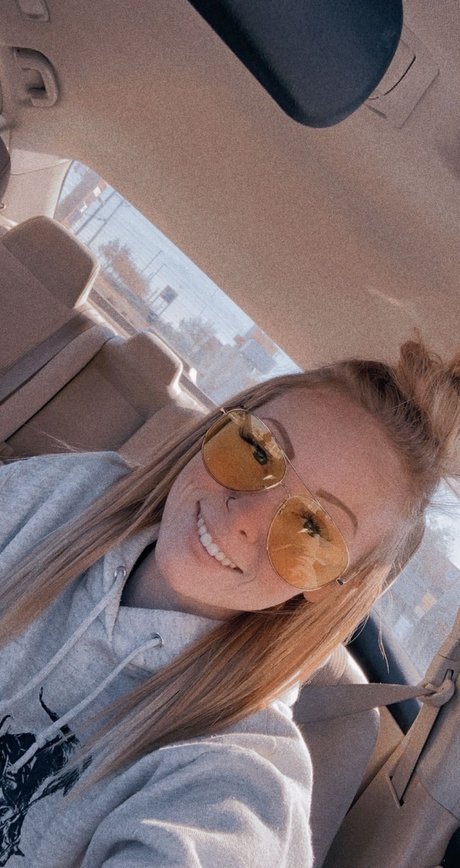 Christine_ sex model photo