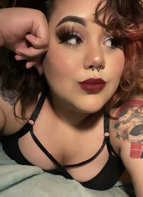 Queen Bae pornstar sexy image