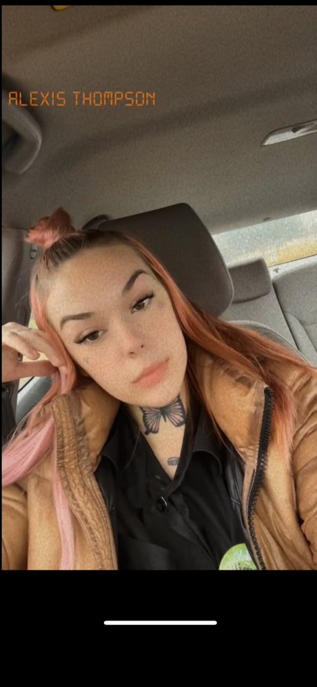 Get wet with lexx_ pornstar high quality photo