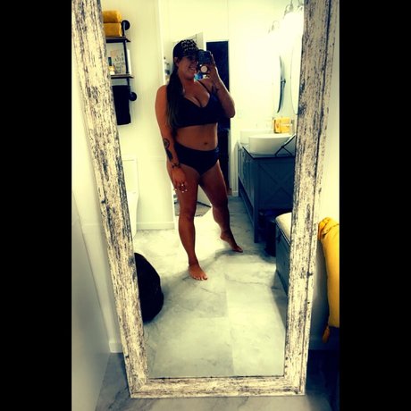 Codi star nudes picture