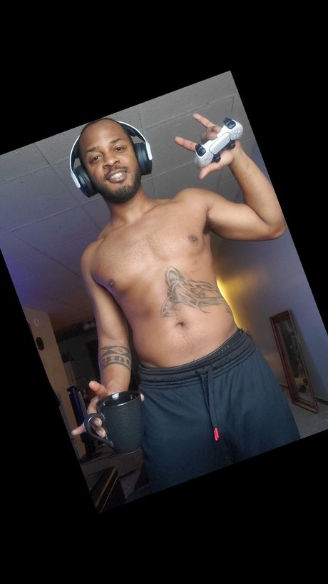 Razaq art actress photo