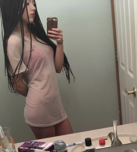 QueenA pornographic star images