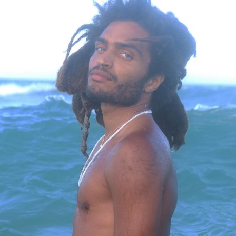 Quartz FreeWater star nudes photo